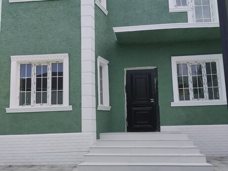 6 otaq · 240 m²