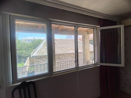 Bakıxanovda 2 otaqlı köhnə tikili mənzil kirayə verilir, 45 m², 350 AZN/ay, şəkil 4 / 12
