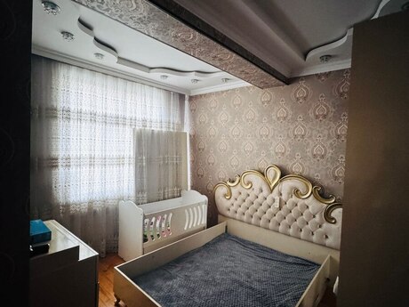 3 otaqlı mənzil, 86 m², Neftçilər, 650 AZN