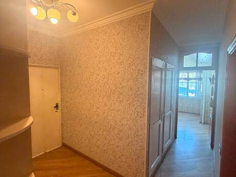 Bakıxanovda 3 otaqlı köhnə tikili mənzil satılır, 85 m², 230 000 AZN, şəkil 4 / 12