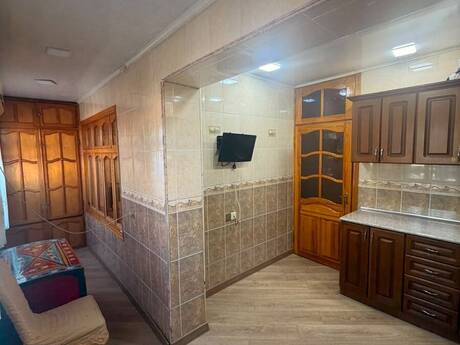 Bakıxanovda 3 otaqlı köhnə tikili mənzil satılır, 85 m², 230 000 AZN, şəkil 5 / 12