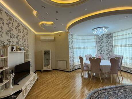 28 Mayda 4 otaqlı yeni tikili mənzil satılır, 160 m², 650 000 AZN, şəkil 5 / 12