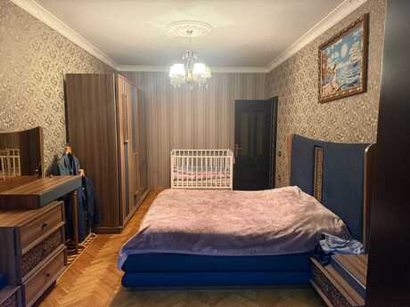 Azadlıq Prospektidə 3 otaqlı köhnə tikili mənzil satılır, 90 m², 225 000 AZN, şəkil 5 / 12