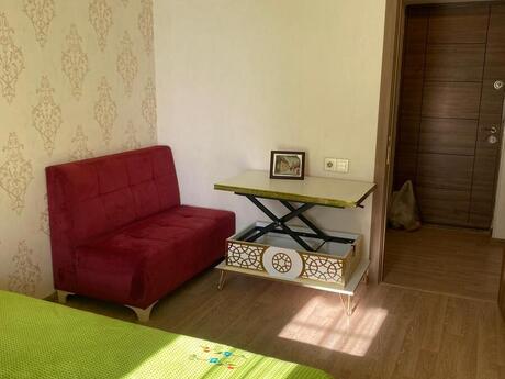 Triumph Palace kompleksində 1 otaqlı yeni tikili mənzil kirayə verilir, 40 m², 750 AZN/ay, şəkil 2 / 12