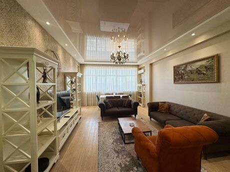 3-room new-build apartment for sale in Gənclik, 117 m², 380 000 AZN, photo 2 / 6
