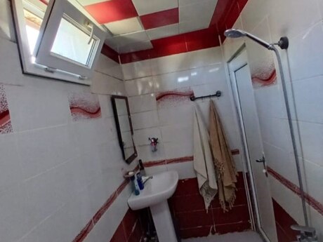 Abşeronda 2 otaqlı həyət evi kirayə verilir, 55 m², 350 AZN/ay, şəkil 4 / 5