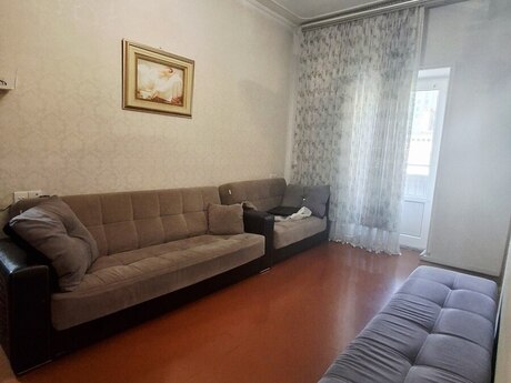 3 otaq · 45 m² · 4/4 mərtəbə, Ağa Nemətulla küç.