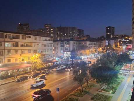 2 otaqlı mənzil, 70 m², Hüseyn Cavid küç., 184 000 AZN