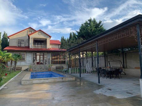 Sarayda 5 otaqlı həyət evi kirayə verilir, 255 m², 800 AZN/ay, şəkil 2 / 12