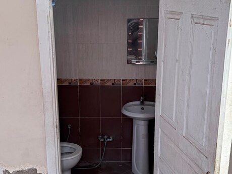 Sulutəpədə 7 otaqlı həyət evi kirayə verilir, 150 m², 450 AZN/ay, şəkil 3 / 12