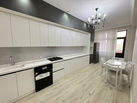Сдаётся 3-комнатная квартира в новостройке, Gənclik, 160 м², 1 450 AZN/мес, фото 5 / 9