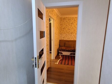 Abşeronda 2 otaqlı köhnə tikili mənzil satılır, 54 m², 105 000 AZN, şəkil 3 / 12