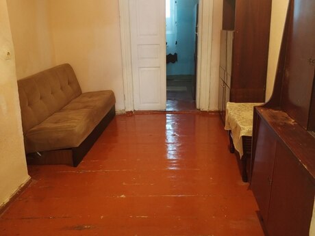 Səbaildə 3 otaqlı həyət evi kirayə verilir, 42 m², 300 AZN/ay, şəkil 3 / 4