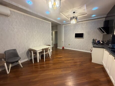Şah İsmayıl Xətaidə 4 otaqlı yeni tikili mənzil kirayə verilir, 195 m², 2 000 AZN/ay, şəkil 5 / 12