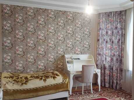 Mərdəkanda 5 otaqlı həyət evi kirayə verilir, 250 m², 800 AZN/ay, şəkil 5 / 12