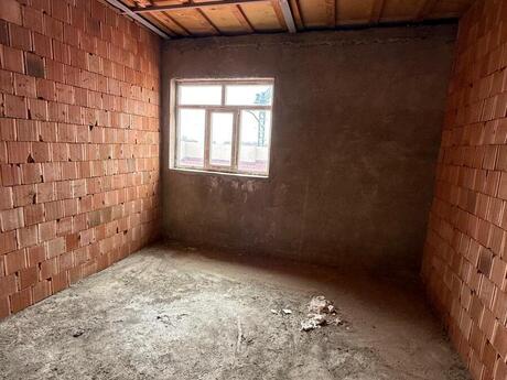 4 rooms · 131 m²