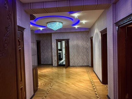8 Noyabrda 4 otaqlı yeni tikili mənzil satılır, 171 m², 447 000 AZN, şəkil 3 / 12