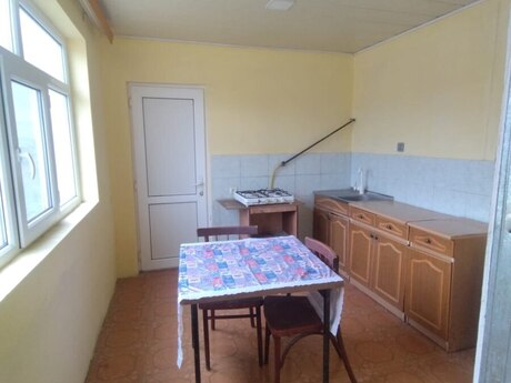 Binədə 3 otaqlı həyət evi kirayə verilir, 50 m², 100 AZN/ay, şəkil 2 / 4