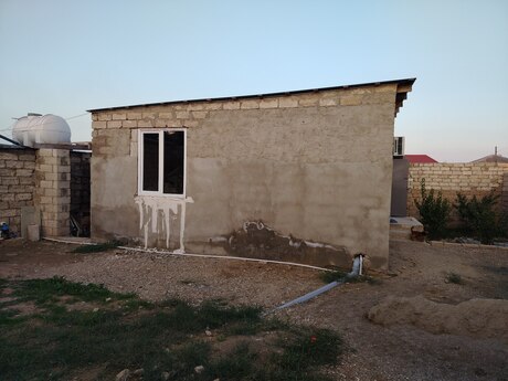 3 otaq · 90 m²