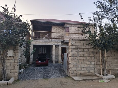 5 otaq · 240 m²