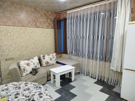 2 otaq · 70 m² · 1/1 mərtəbə, Abşeron