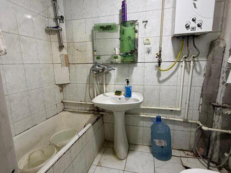 İnşaatçılarda 2 otaqlı həyət evi satılır, 45 m², 155 000 AZN, şəkil 5 / 12