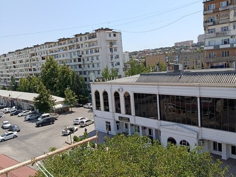 3 otaq · 85 m² · 8/9 mərtəbə, Bakıxanov