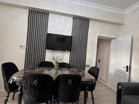 Yeni Bakı kompleksində 2 otaqlı yeni tikili mənzil satılır, 44 m², 85 000 AZN, şəkil 2 / 12