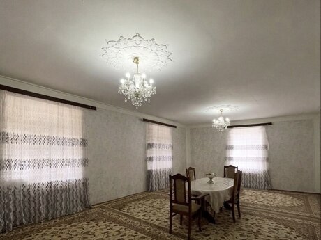 2 otaqlı ev, 180 m², Buzovna, 400 AZN