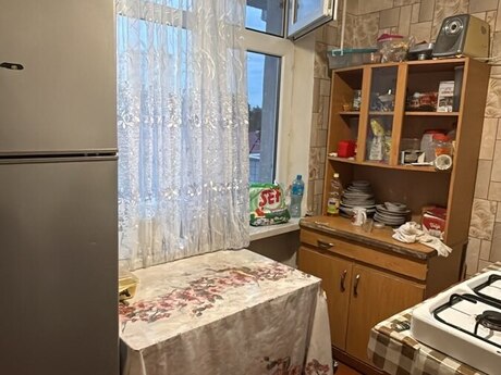 1-ci mikrorayonda 2 otaqlı köhnə tikili mənzil satılır, 50 m², 85 000 AZN, şəkil 3 / 7