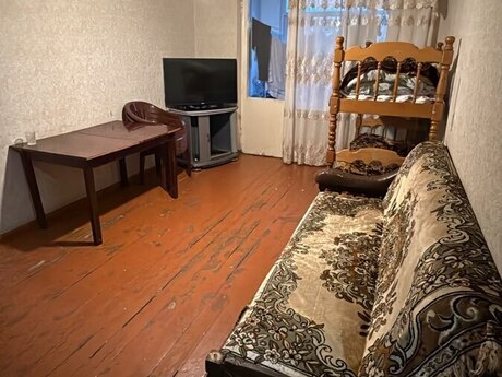 1-ci mikrorayonda 2 otaqlı köhnə tikili mənzil satılır, 50 m², 85 000 AZN, şəkil 4 / 7