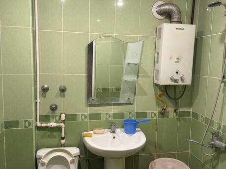 Сдаётся 2-комнатная квартира в старом фонде, İnşaatçılar, 60 м², 600 AZN/мес, фото 5 / 9