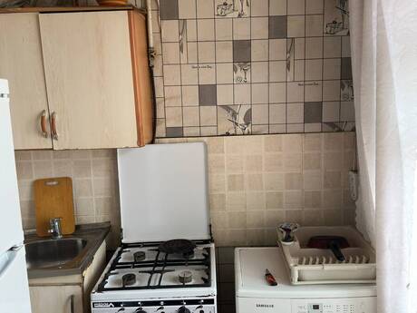 Сдаётся 2-комнатная квартира в старом фонде, İnşaatçılar, 60 м², 600 AZN/мес, фото 4 / 9