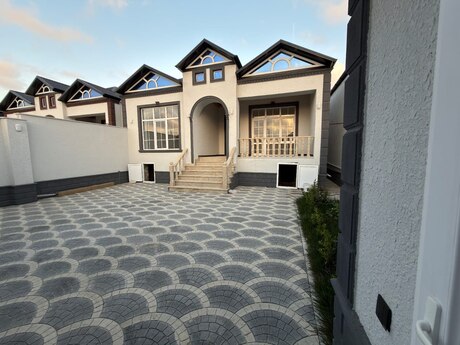4 otaq · 110 m² · 1/1 mərtəbə, Zabrat