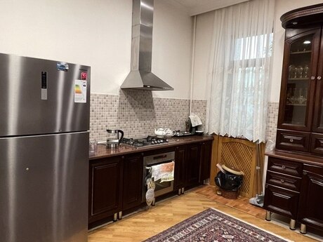 Bakıxanovda 6 otaqlı həyət evi satılır, 350 m², 1 100 000 AZN, şəkil 5 / 12