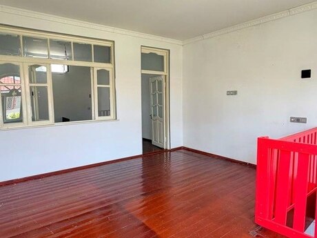 5 otaq · 80 m² · 1/1 mərtəbə, M.Ə.Rəsulzadə