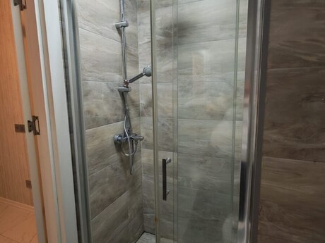 Köhnə Günəşlidə 3 otaqlı yeni tikili mənzil kirayə verilir, 70 m², 600 AZN/ay, şəkil 4 / 12
