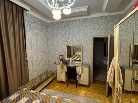 5 otaq · 110 m² · 1/1 mərtəbə, Bakıxanov