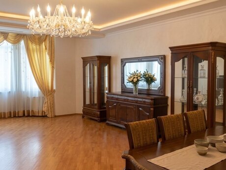 3 otaq · 140 m² · 11/13 mərtəbə, Nizami