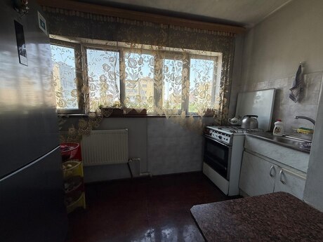 3-room old-build apartment for sale in 20 Yanvar, 80 m², 220 000 AZN, photo 4 / 11