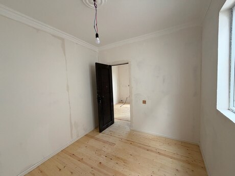 Hökməlidə 3 otaqlı həyət evi satılır, 50 m², 25 500 AZN, şəkil 2 / 10