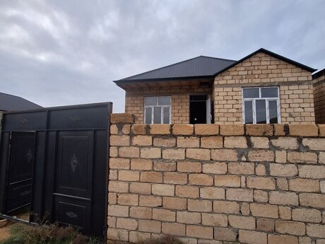 Hökməlidə 3 otaqlı həyət evi satılır, 75 m², 38 000 AZN, şəkil 2 / 9