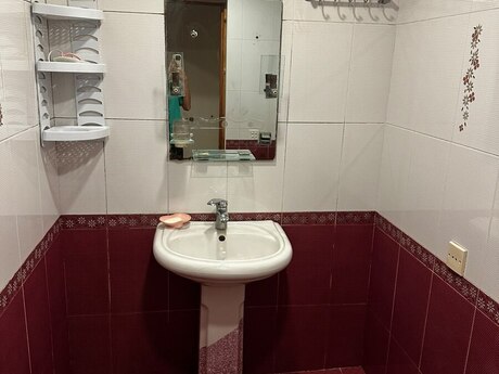 Nərimanovda 3 otaqlı həyət evi kirayə verilir, 100 m², 500 AZN/ay, şəkil 4 / 10