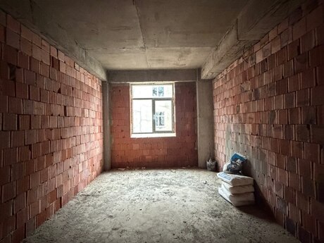 Qurtuluş 93 kompleksində 3 otaqlı yeni tikili mənzil satılır, 62 m², 70 000 AZN, şəkil 2 / 7