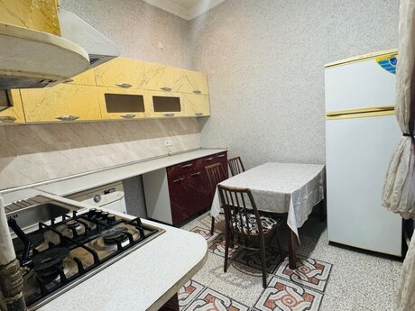 Сдаётся 4-комнатный дом, Nəsimi, 120 м², 180 AZN/мес, фото 5 / 6