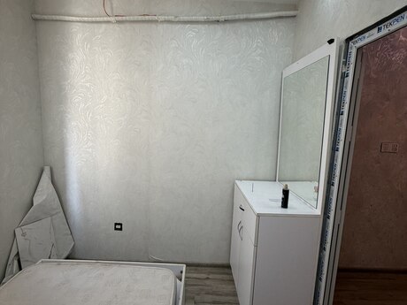 Abşeronda 2 otaqlı köhnə tikili mənzil satılır, 28 m², 55 000 AZN, şəkil 5 / 8