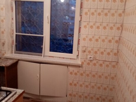 Neftçilərdə 1 otaqlı köhnə tikili mənzil kirayə verilir, 30 m², 350 AZN/ay, şəkil 4 / 6