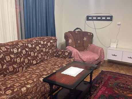 2 otaq · 50 m² · 1/1 mərtəbə, 8 Noyabr