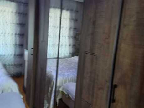 Bakıxanovda 2 otaqlı köhnə tikili mənzil kirayə verilir, 60 m², 650 AZN/ay, şəkil 3 / 12
