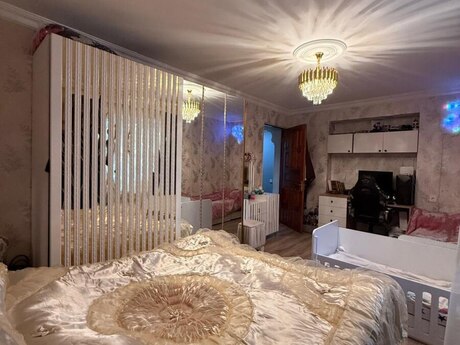 Nəsimidə 4 otaqlı köhnə tikili mənzil satılır, 95 m², 225 000 AZN, şəkil 5 / 9